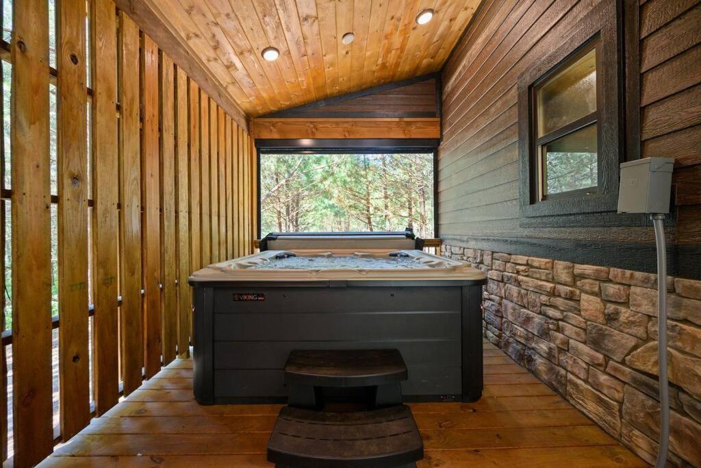 The Whiskey Trip! Family Getaway Villa Broken Bow Dış mekan fotoğraf