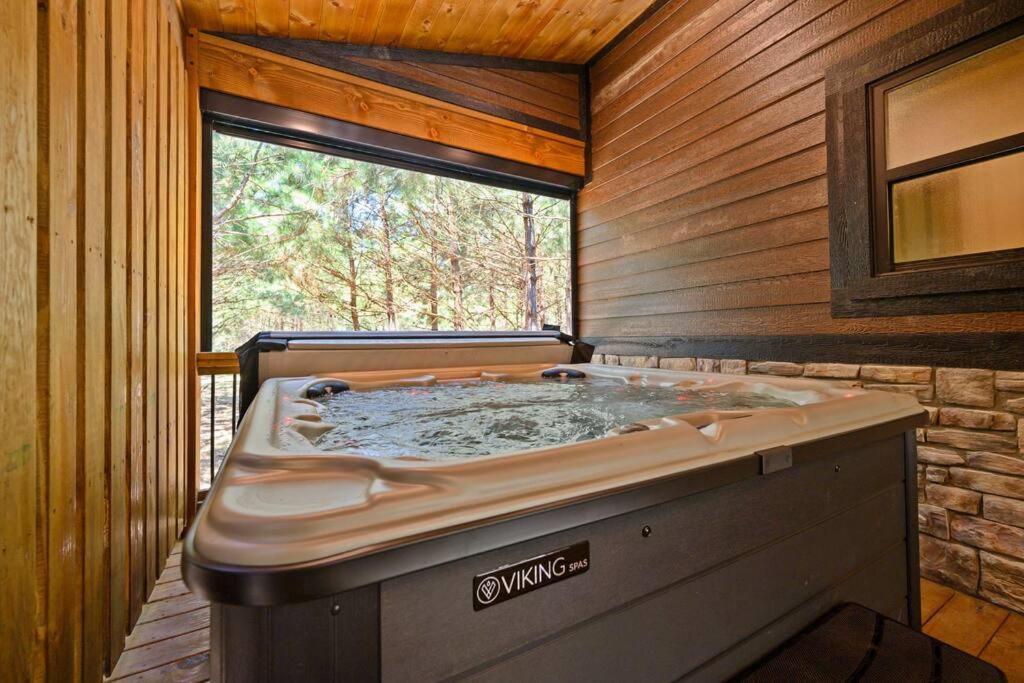 The Whiskey Trip! Family Getaway Villa Broken Bow Dış mekan fotoğraf