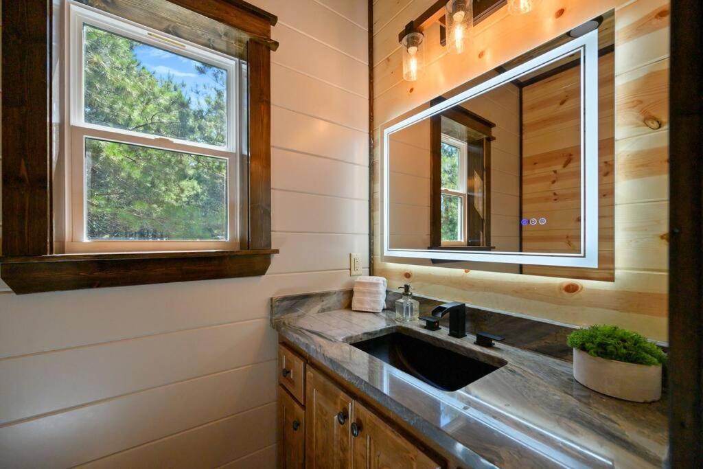 The Whiskey Trip! Family Getaway Villa Broken Bow Dış mekan fotoğraf